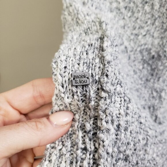Monk & Lou * Open Knit Grey Crochet Cardigan * S - Picture 7 of 10